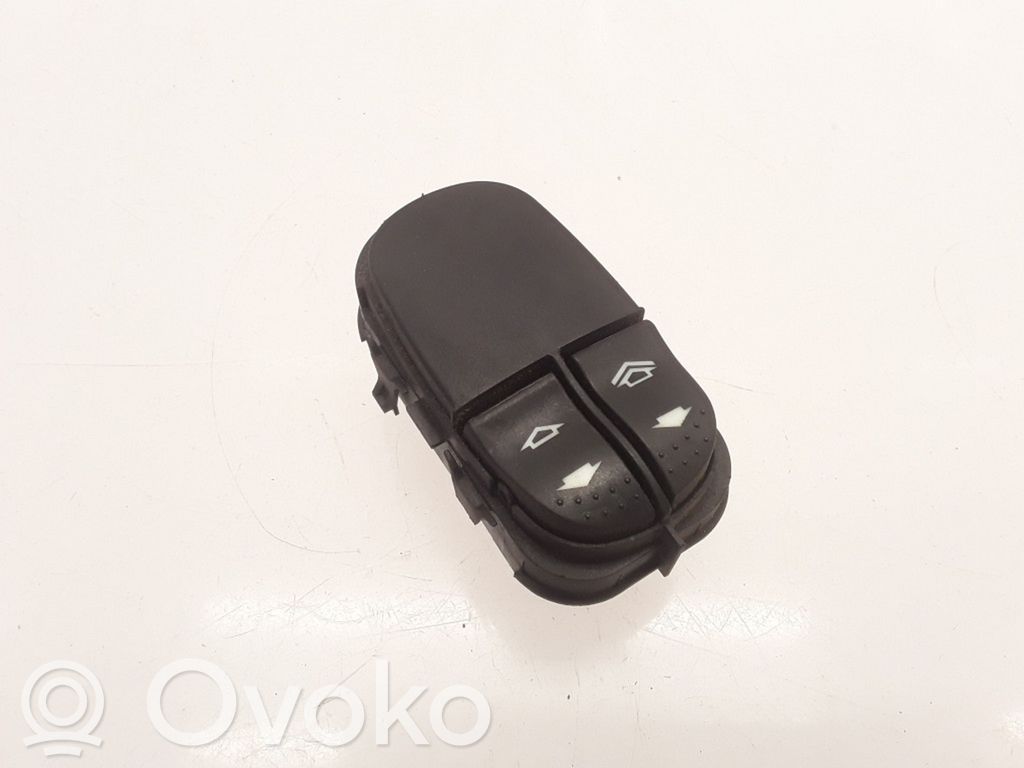 Ford Focus Electric window control switch 