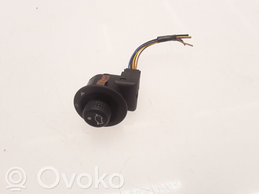 Ford Focus Wing mirror switch 