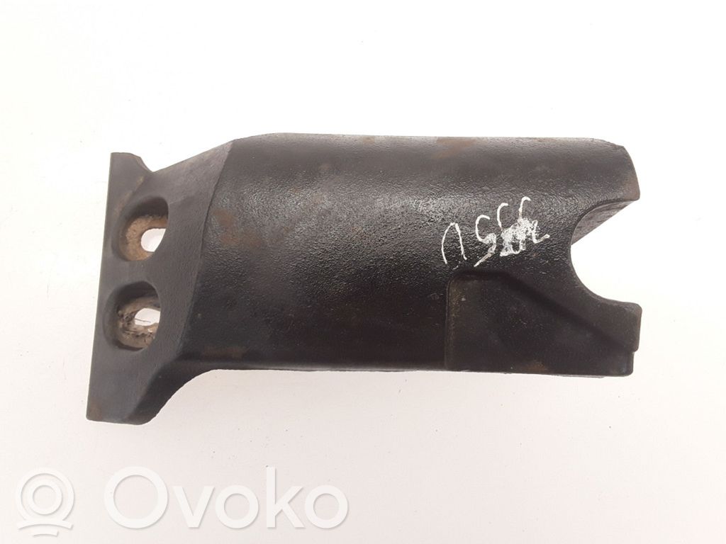 Peugeot 807 Engine mounting bracket 