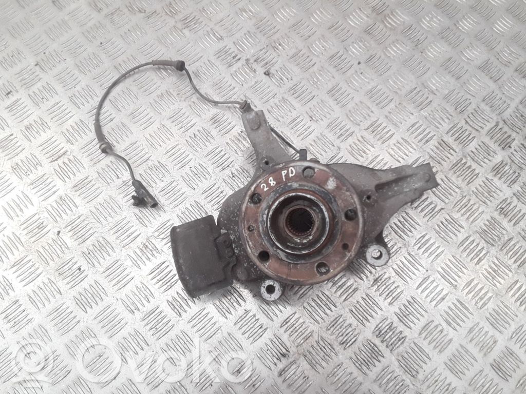 Renault Laguna III Achsschenkel vorne 