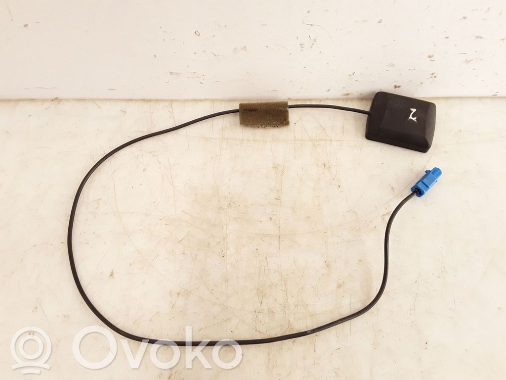 Renault Laguna III GPS-pystyantenni 