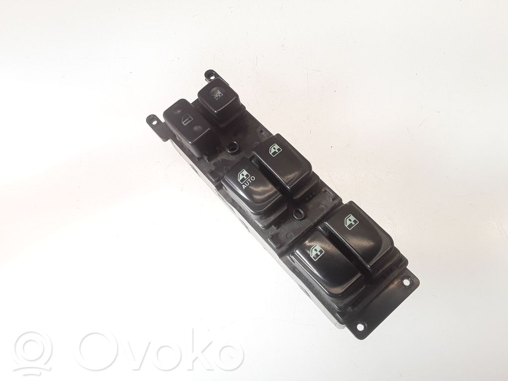 Hyundai Sonata Electric window control switch 