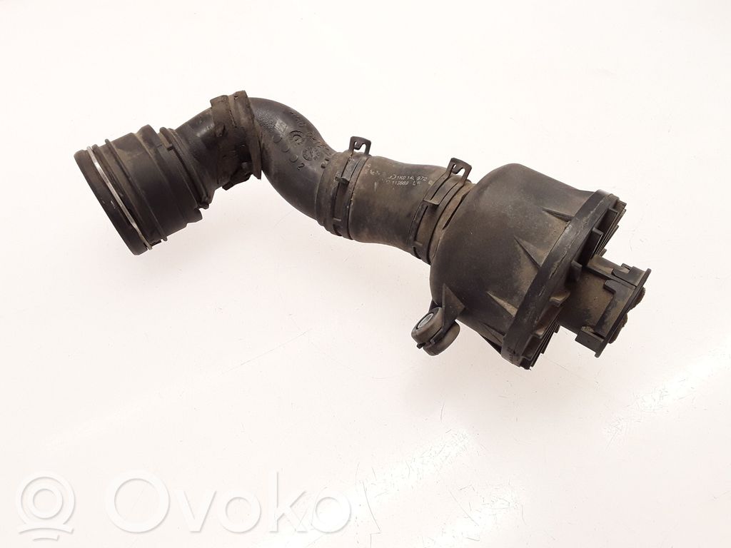 Volkswagen Golf V Intake resonator 