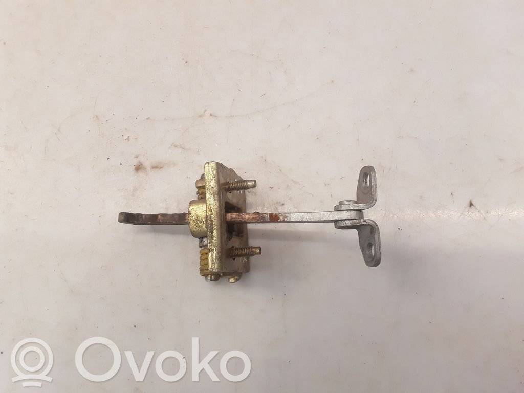 Opel Omega B1 Front door check strap stopper 