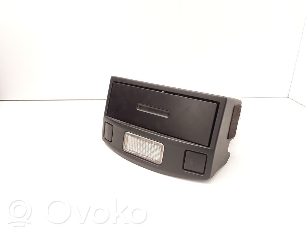 Citroen C6 plaukts 