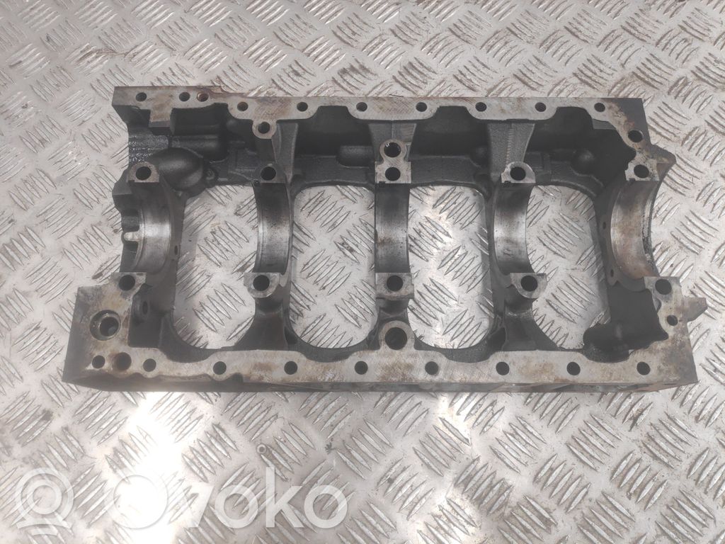 Iveco Daily 35 - 40.10 Kampiakselin pidike 