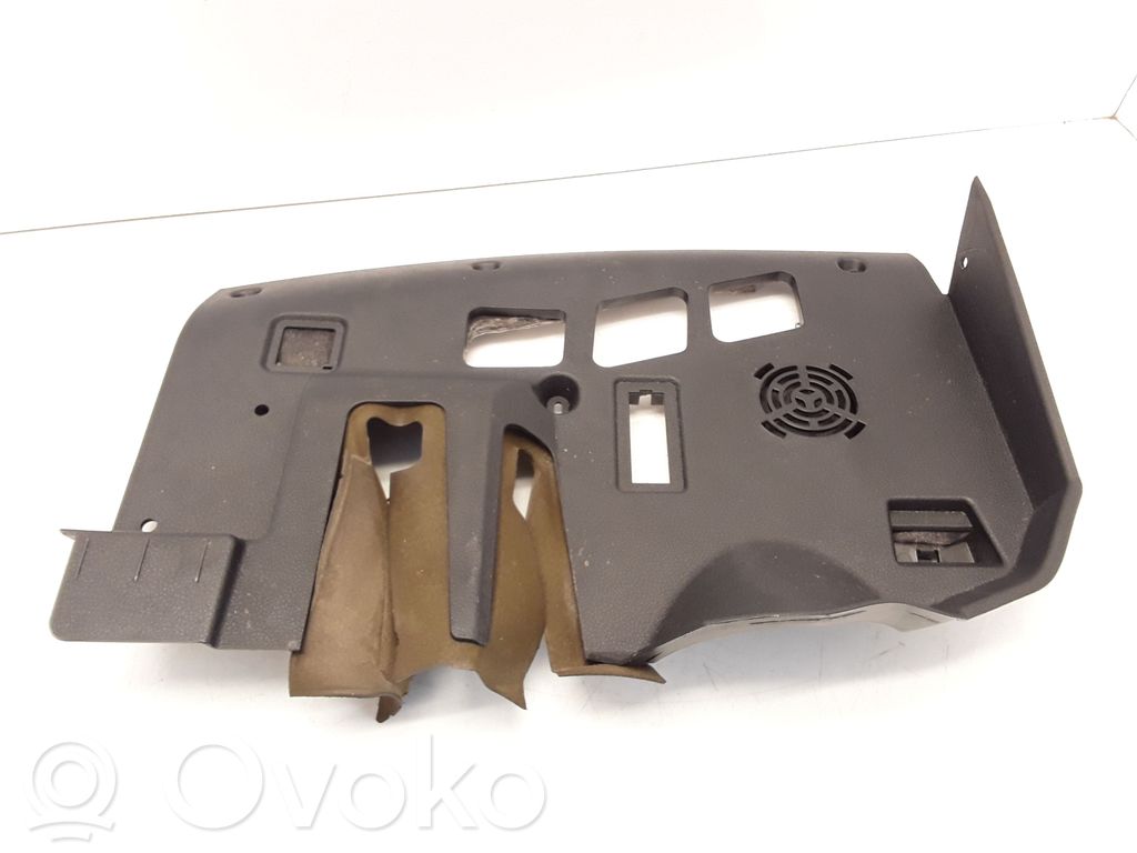 BMW 1 E81 E87 Panelės apdailos skydas (apatinis) 