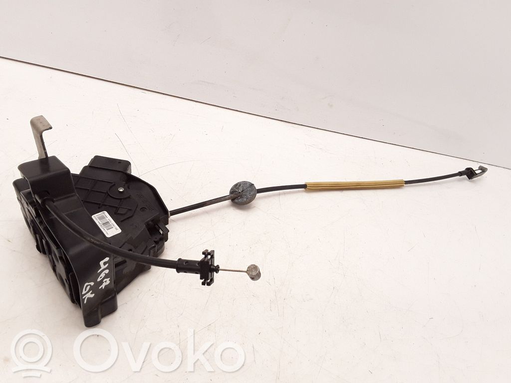 Ford Focus Takaoven lukko 
