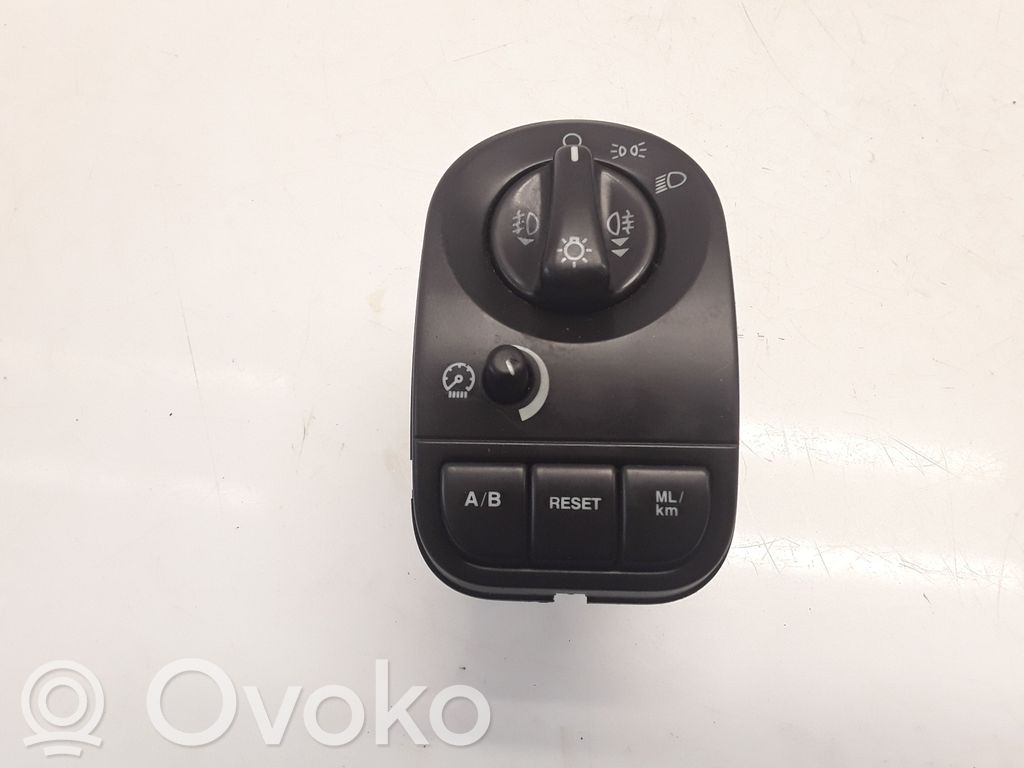 Jaguar X-Type Light switch 