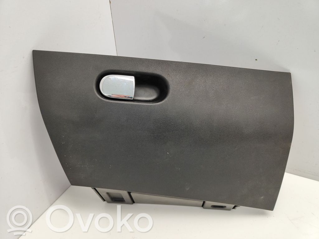 Fiat Bravo Daiktadėžės (bordačioko) dangtis 