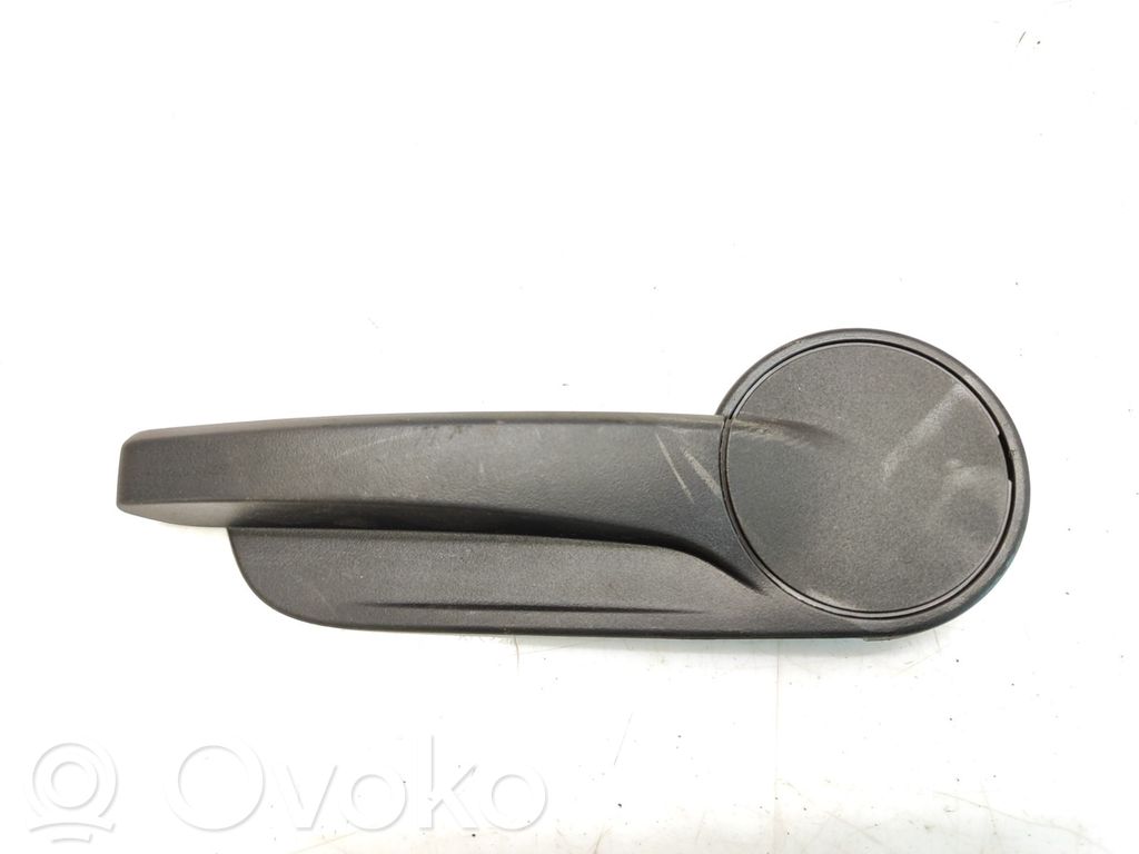 Opel Astra J Uchwyt do regulacji siedziska 