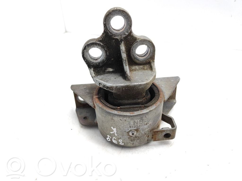 Opel Corsa D Engine mount bracket 