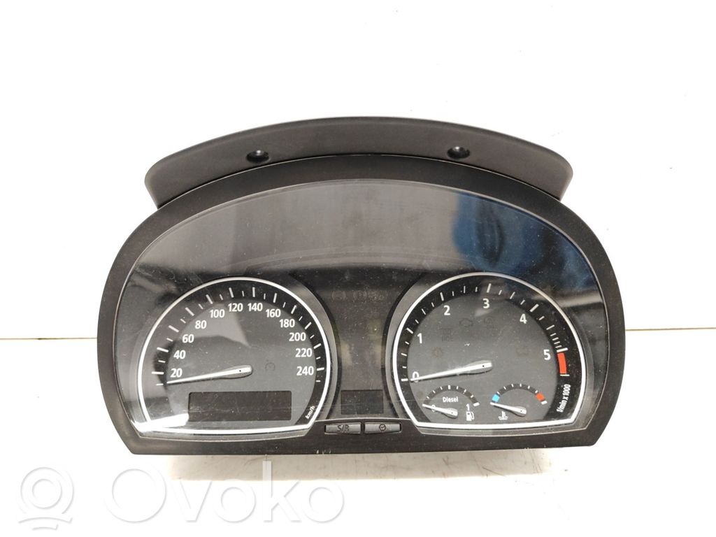 BMW X3 E83 Speedometer (instrument cluster) 