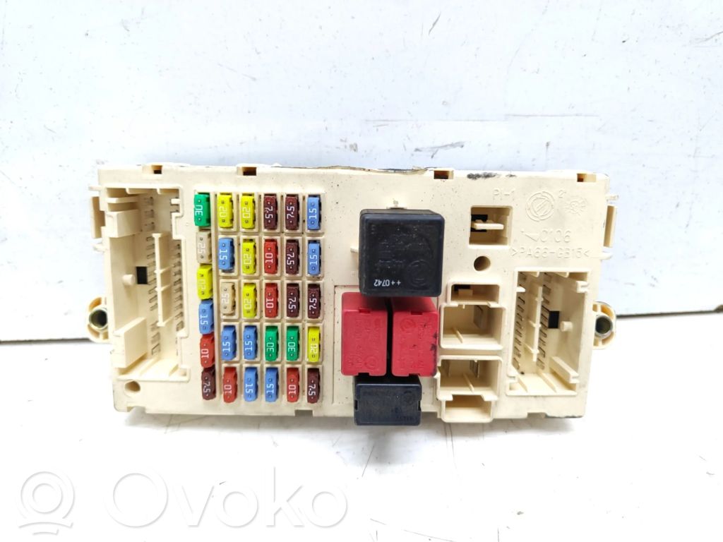 Lancia Thesis Fuse module 