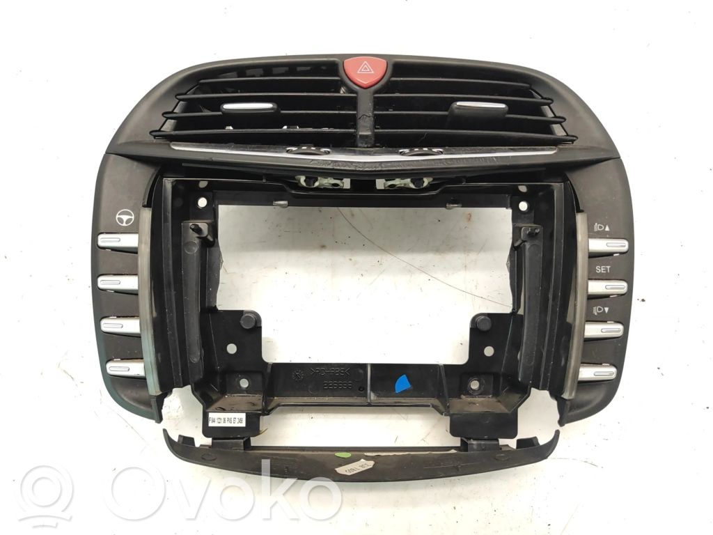 Lancia Delta III Dash center air vent grill 