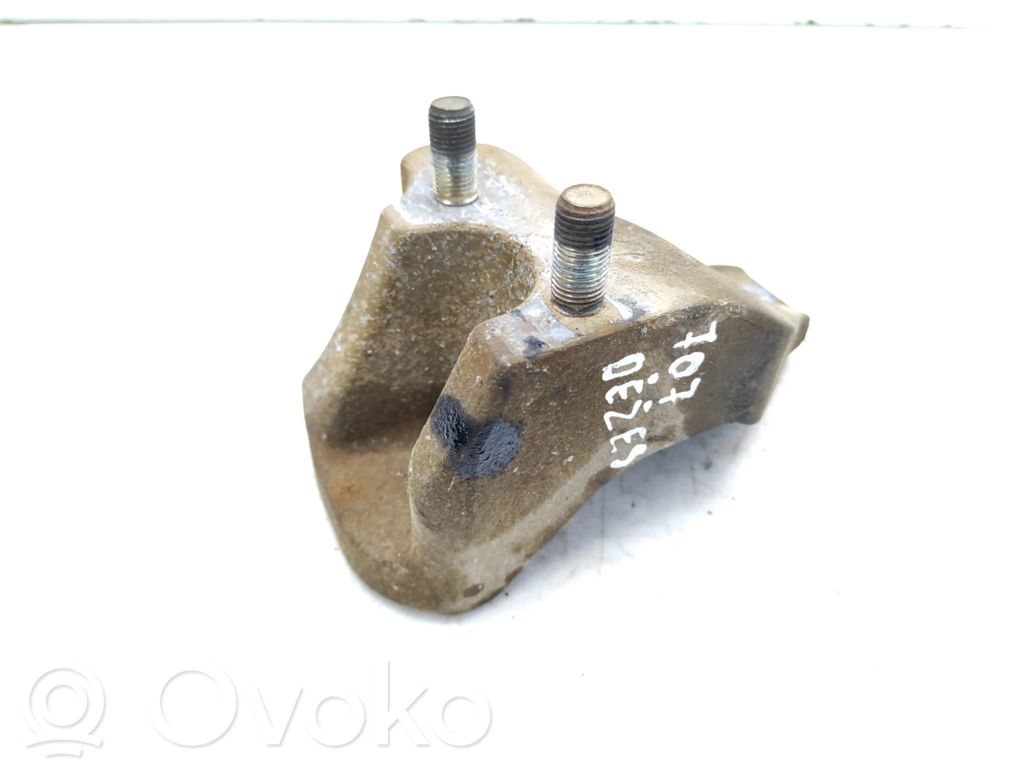 Mazda 2 Gearbox mounting bracket 