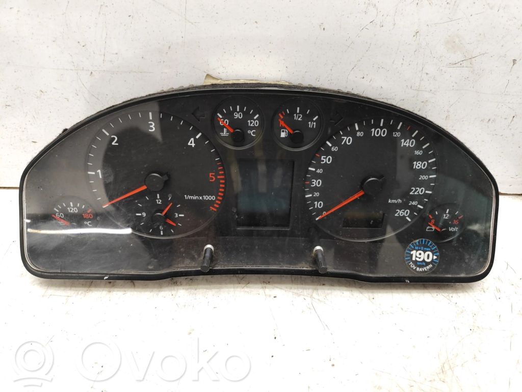 Audi A6 S6 C5 4B Speedometer (instrument cluster) 