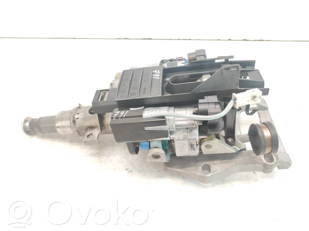 Audi A8 S8 D2 4D Vairo rato ašis 