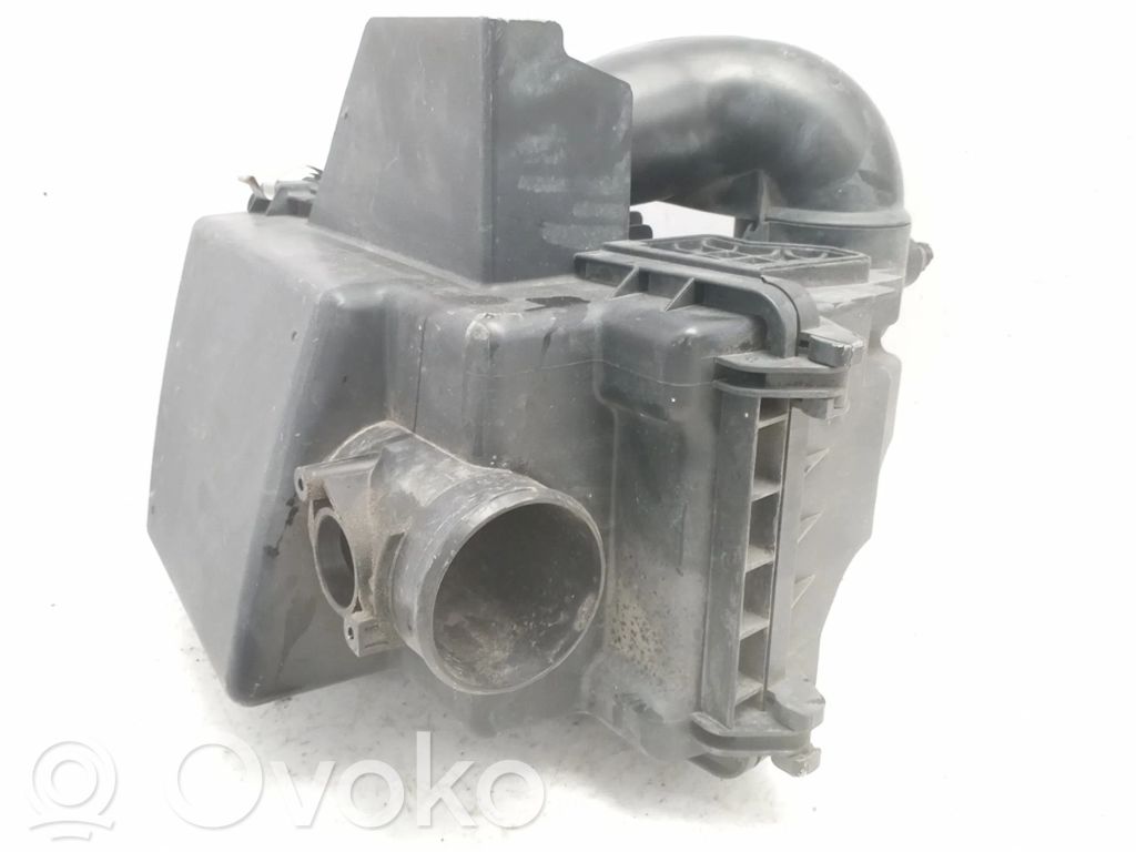 Mazda 6 Air filter box 