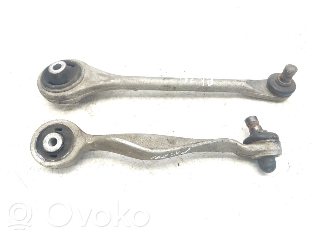 Audi A8 S8 D2 4D Svira 