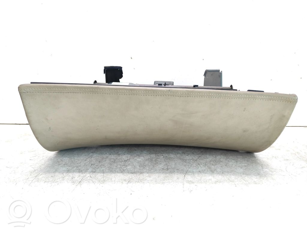 Daiktadėžė   4D1857095LL