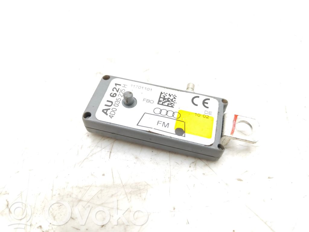 Audi A8 S8 D2 4D Antenos stiprintuvas 