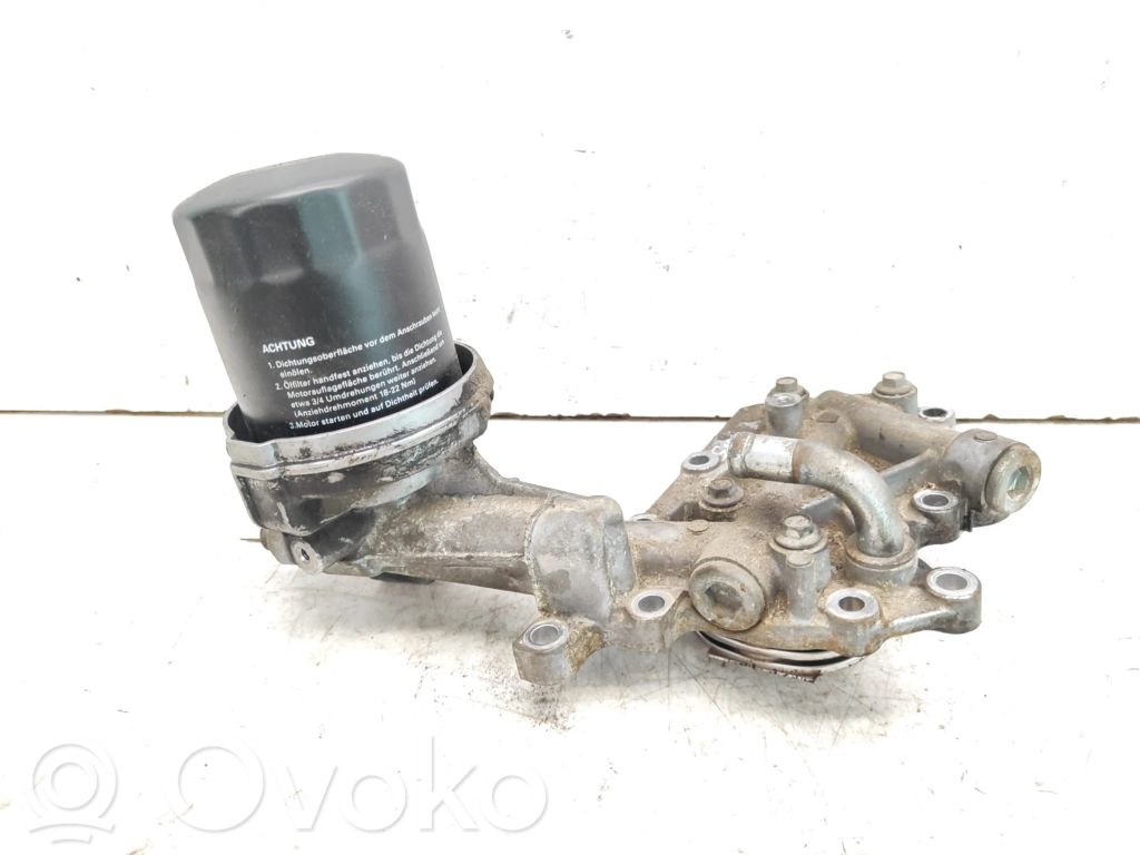 Oil filter mounting bracket