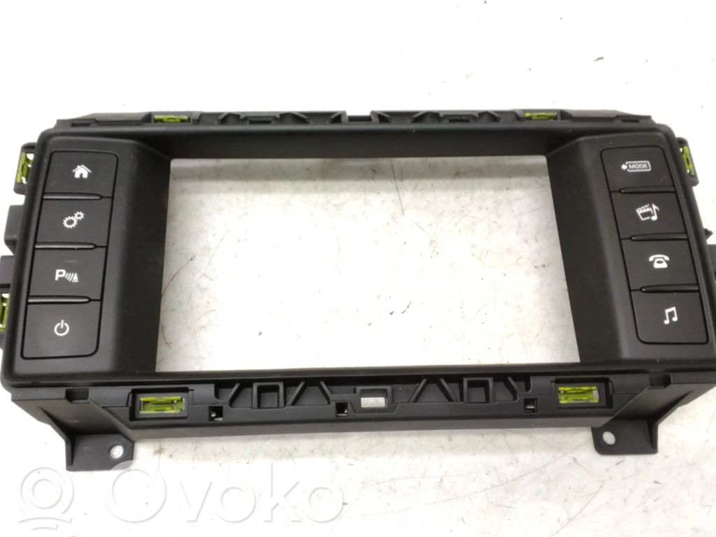 Jaguar XE Radio/GPS head unit trim 