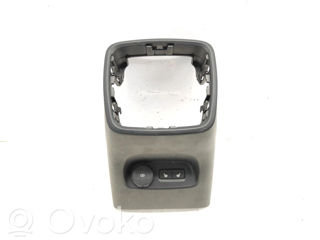 Volvo XC40 Seat heating switch 