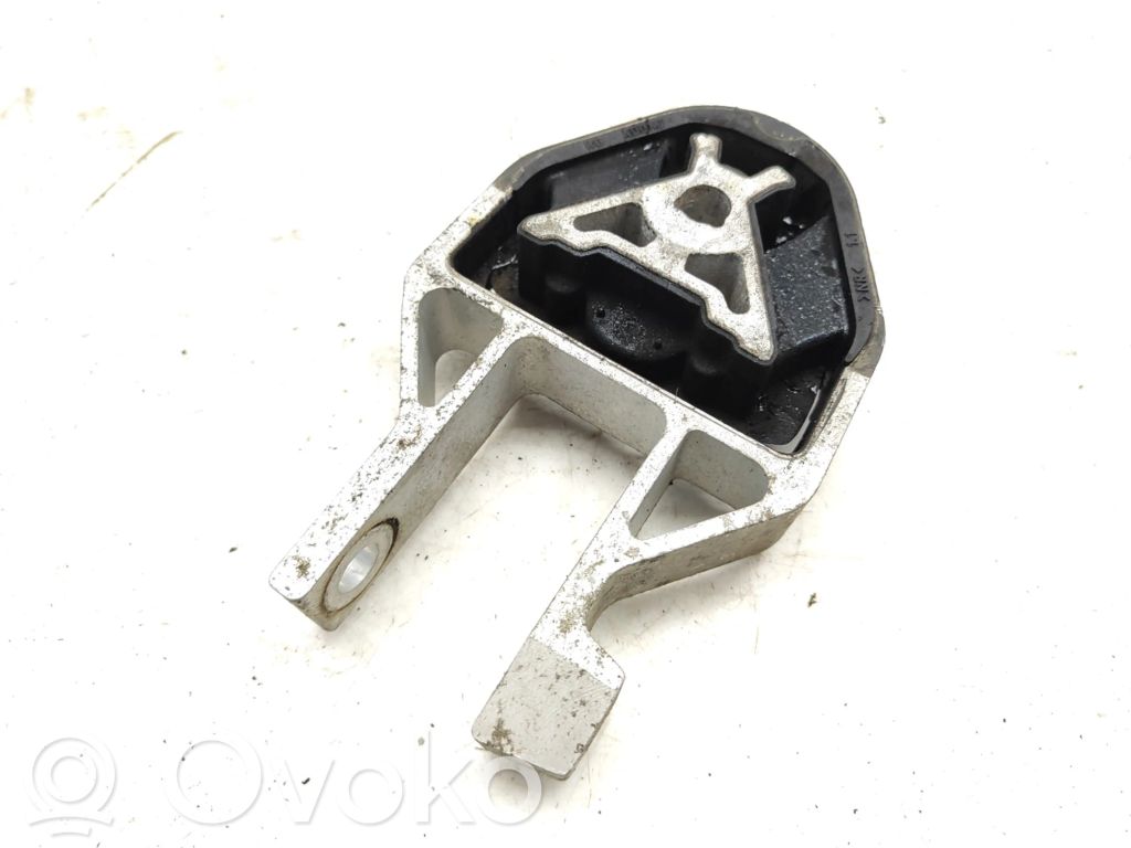 Volvo XC40 Gearbox mounting bracket 