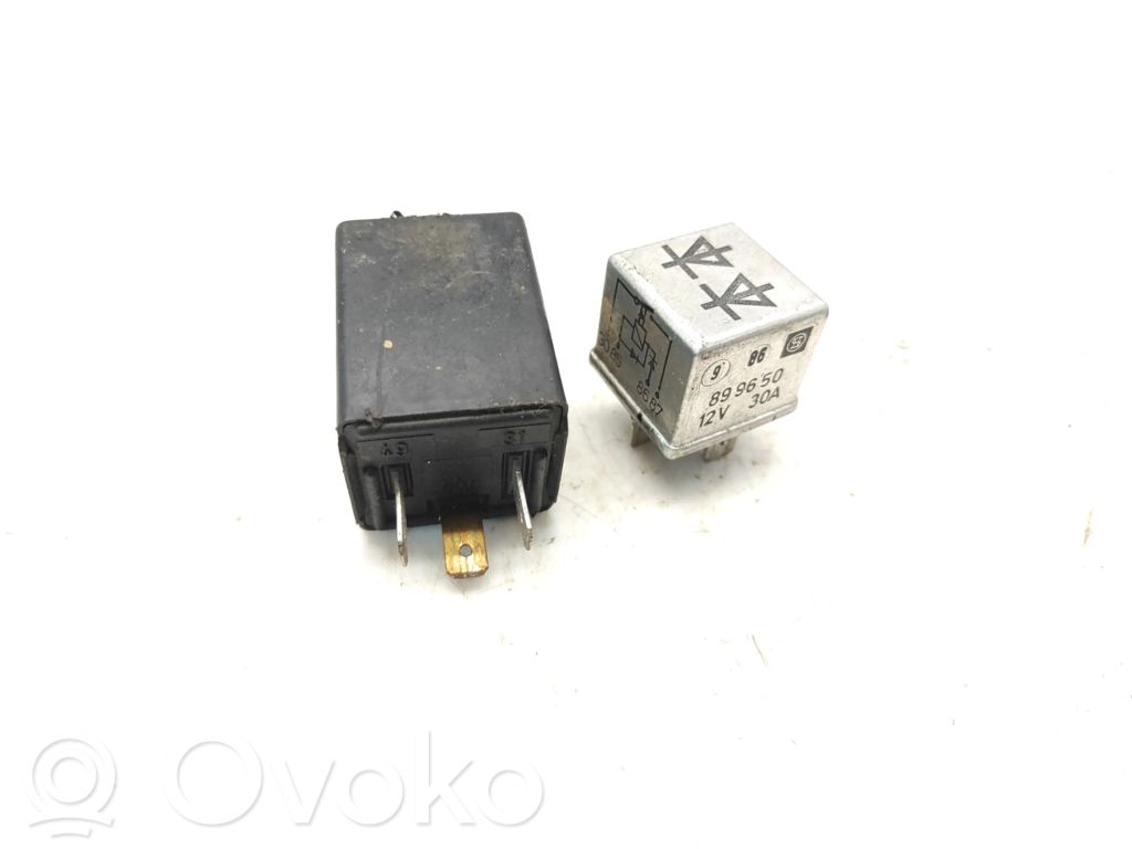 Indicator relay   1373381,61311367001,1367001