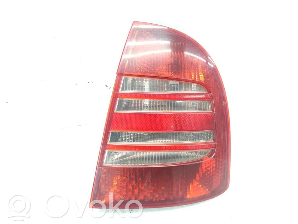 Skoda Superb B5 (3U) Lampă spate în caroserie 