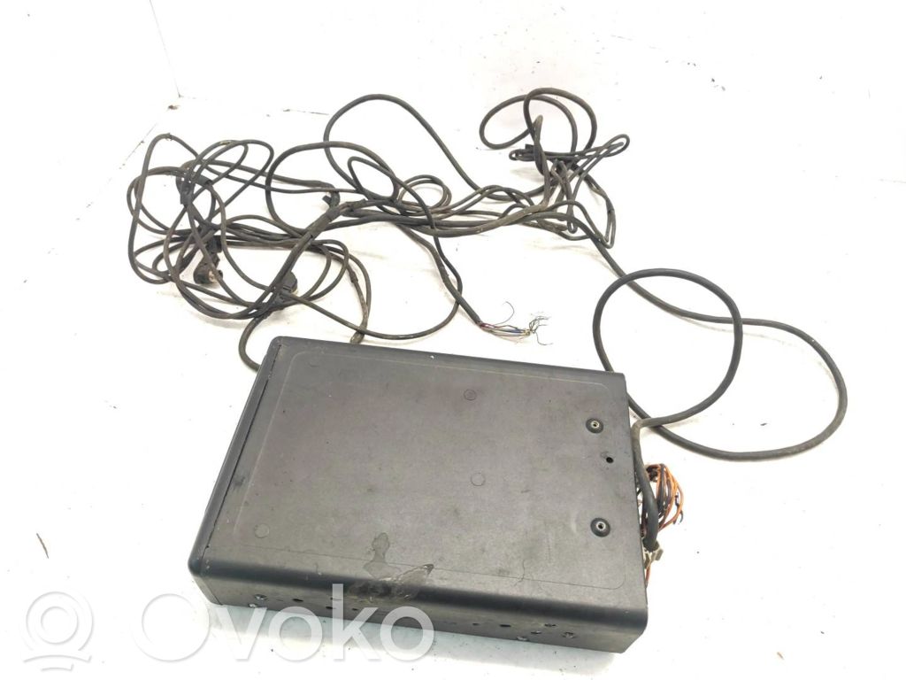 BMW 7 E38 CD/DVD keitiklis 