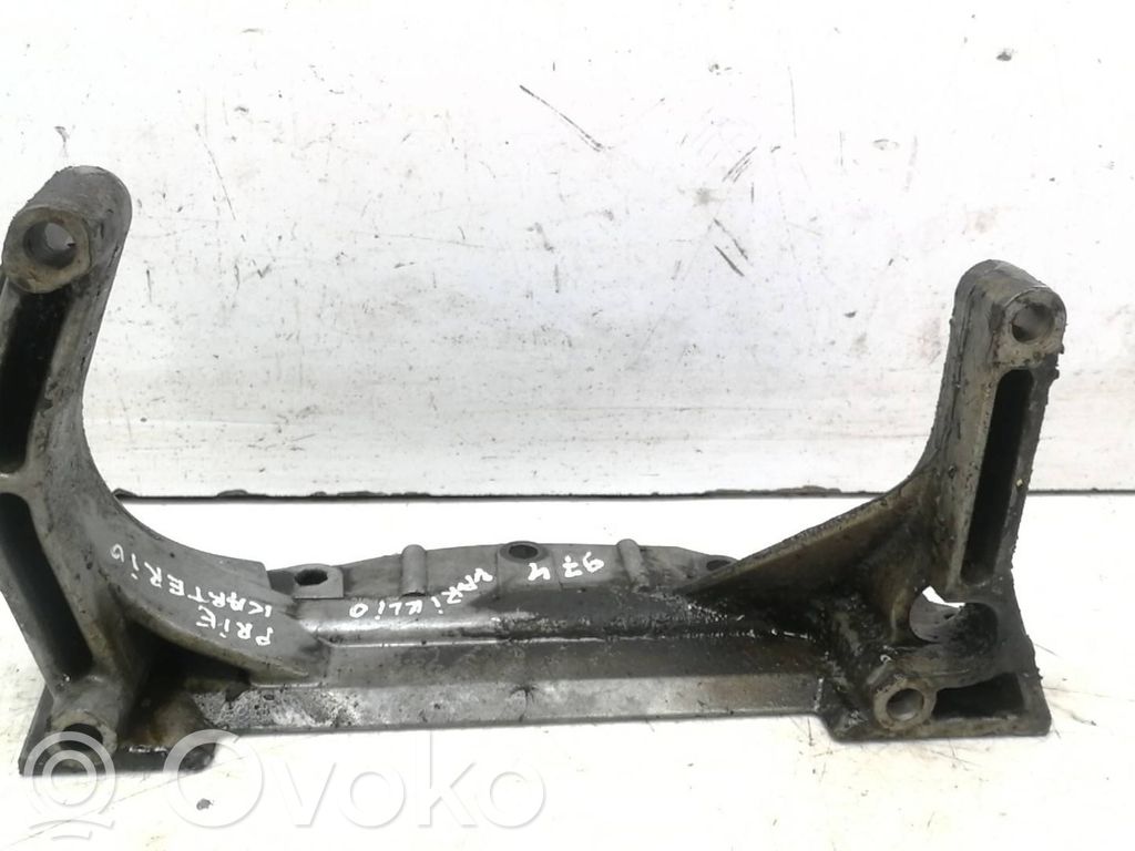 Audi Coupe Engine mounting bracket 