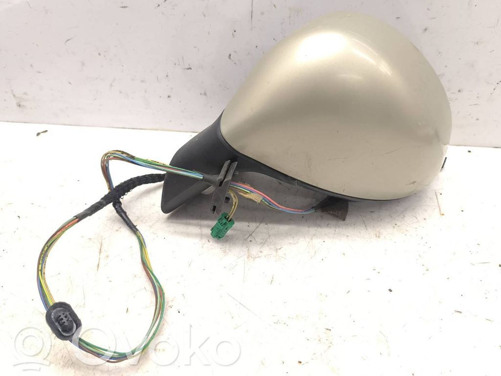 Citroen C4 I Front door electric wing mirror 