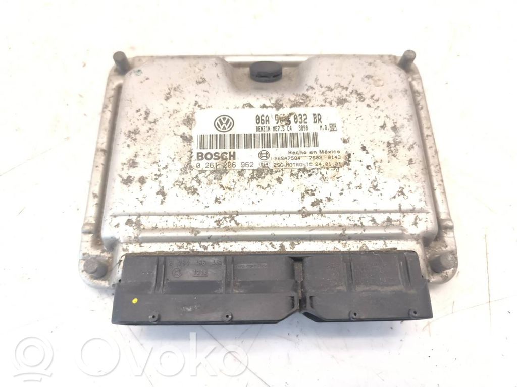 Engine control unit/module   06A906032BR,0261206962