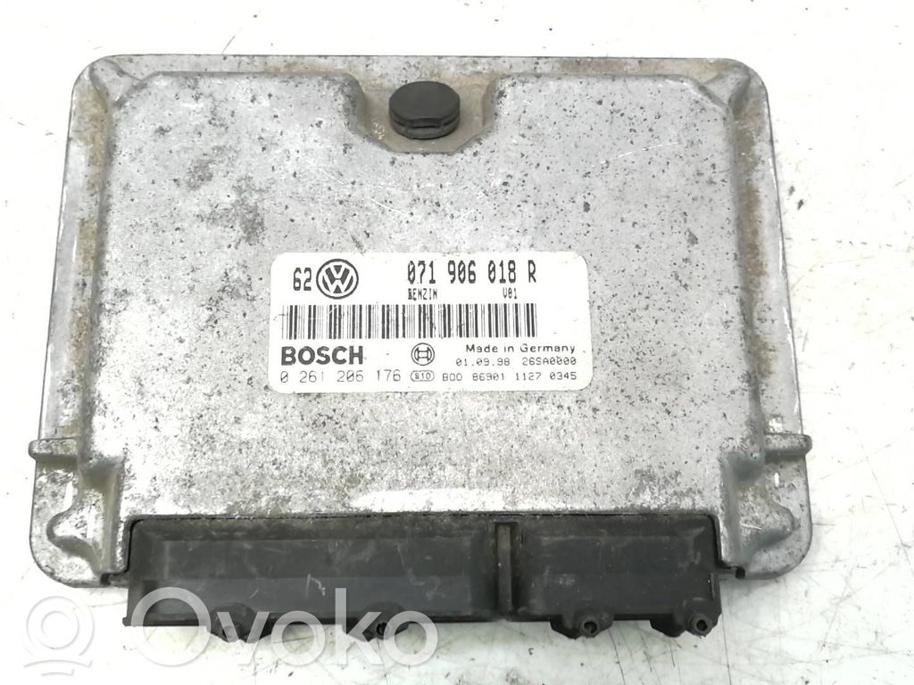 Engine control unit/module   071906018R,26SA0000,0261206176