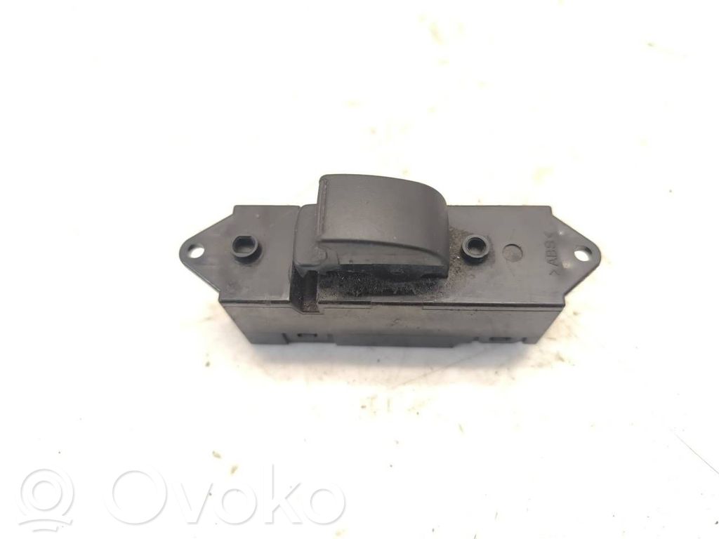 Mitsubishi Colt Electric window control switch 