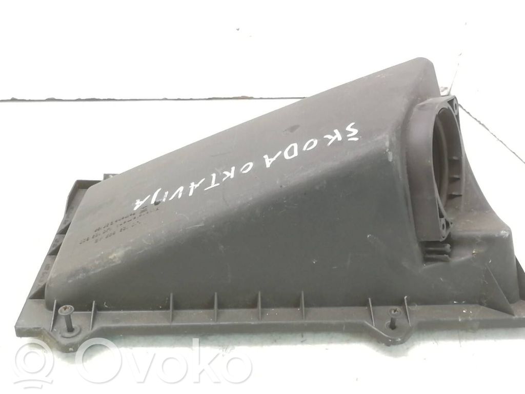Skoda Octavia Mk1 (1U) Air filter box cover 