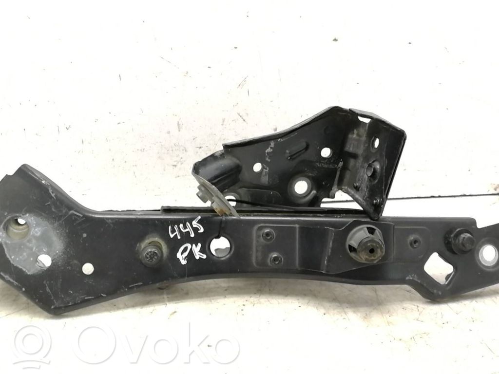 Renault Megane III Headlight/headlamp mounting bracket 