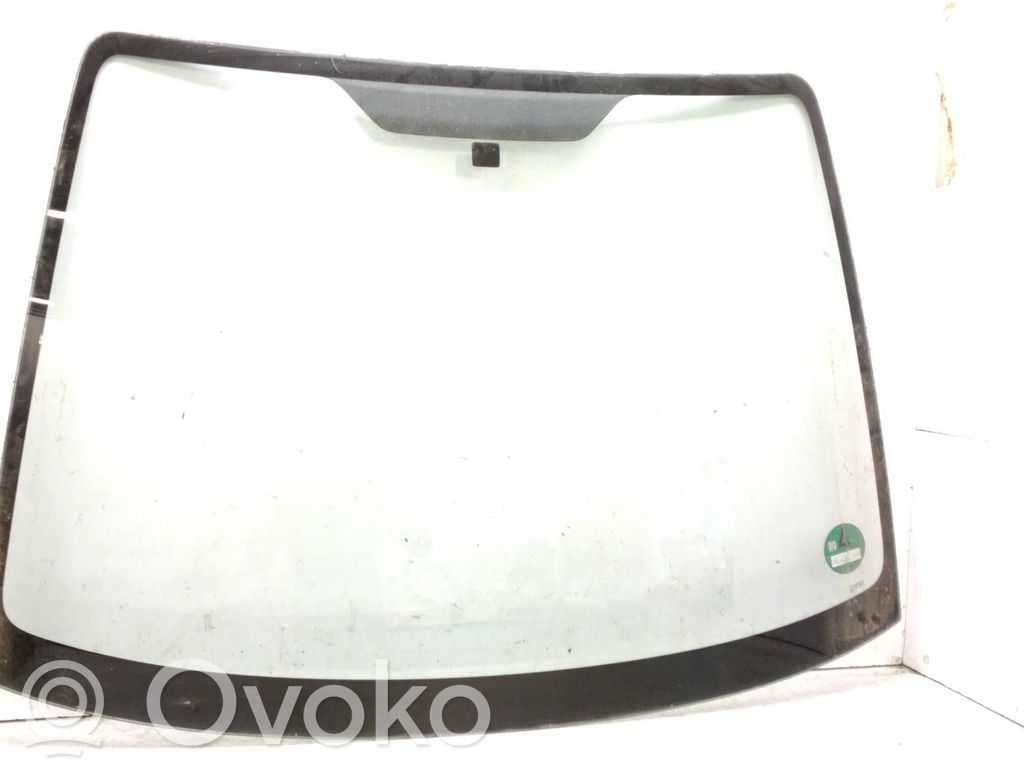 Suzuki SX4 Front windscreen/windshield window 