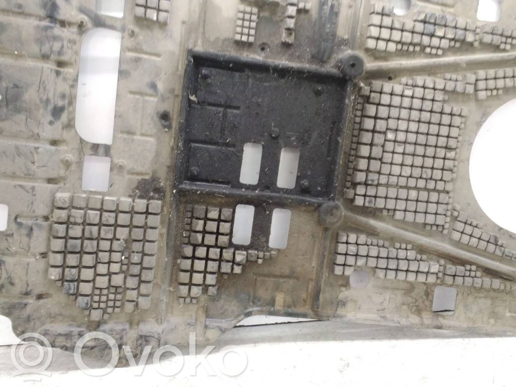 Citroen C4 I Engine splash shield/under tray 