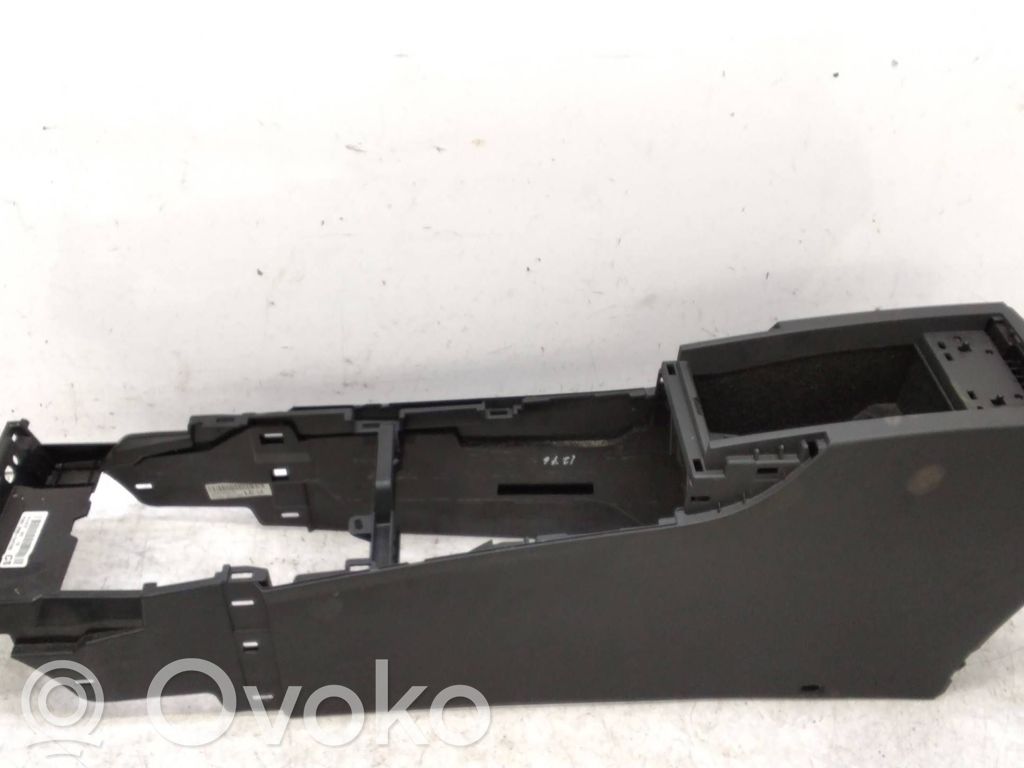 Renault Latitude (L70) Consolă centrală 