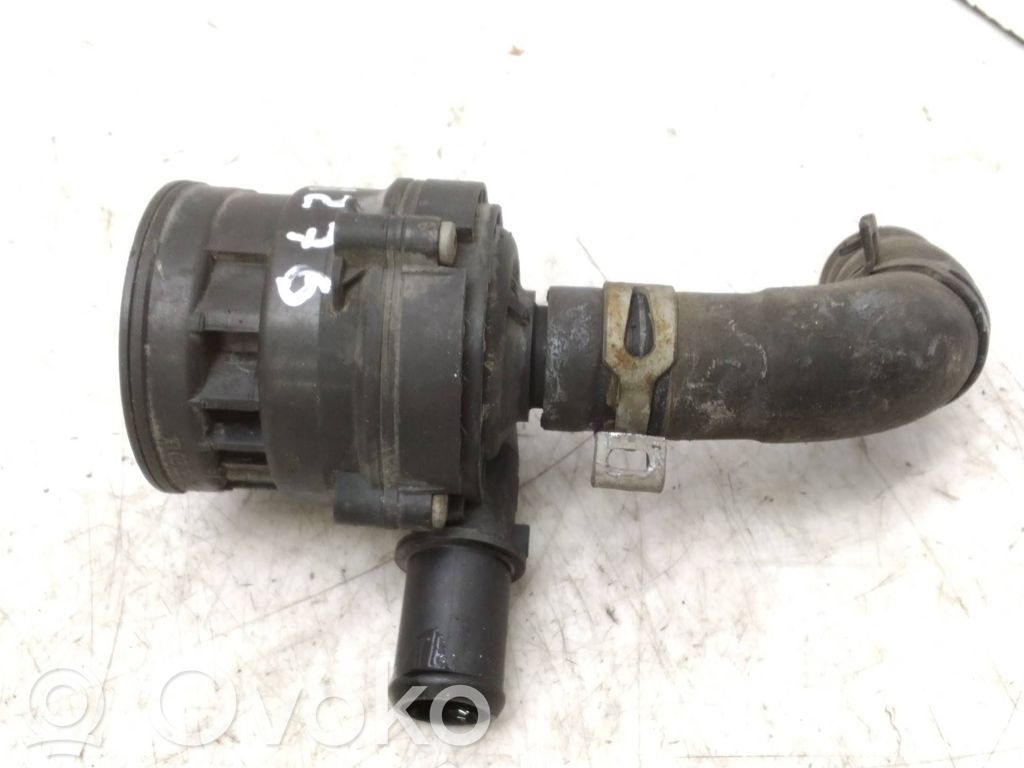 Renault Latitude (L70) Pompe à eau de liquide de refroidissement 