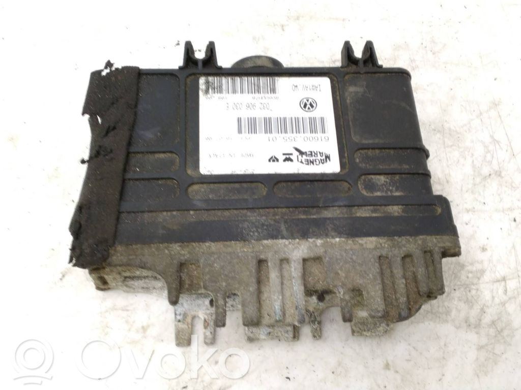 Volkswagen Polo III 6N 6N2 6NF Sterownik / Moduł ECU 