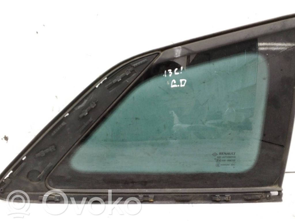 Renault Megane IV Geam lateral spate 