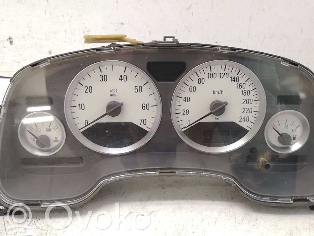 Opel Astra G Speedometer (instrument cluster) 