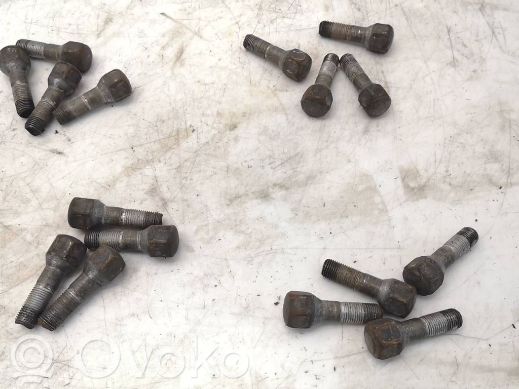 Tuercas/tornillos