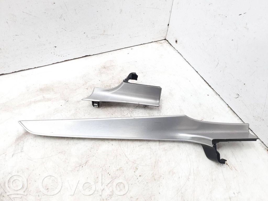 Mercedes-Benz C W205 Ornament bord 