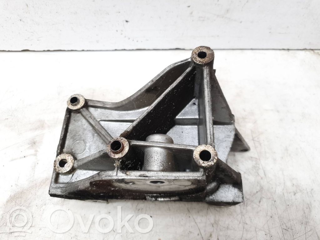 Peugeot 307 Supporto del generatore/alternatore